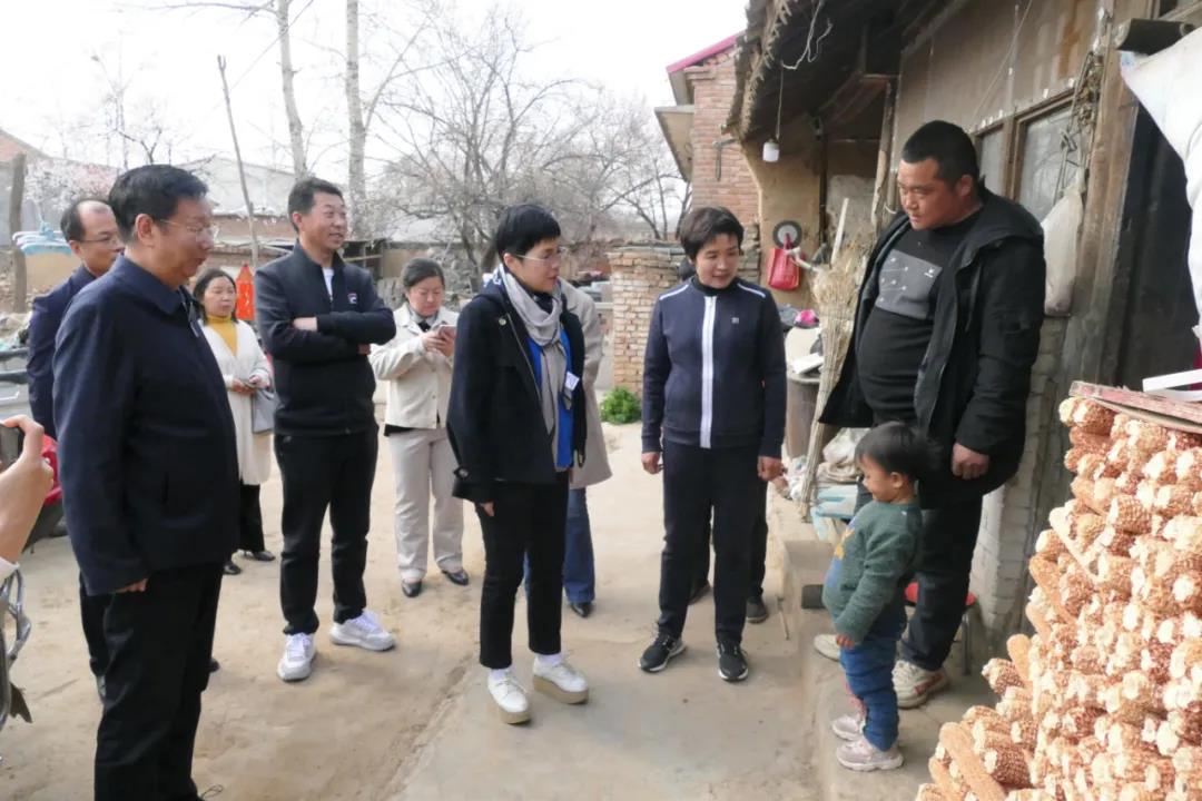 蔡秘书长率队赴河北涞源县考察婴幼儿营养健康状况