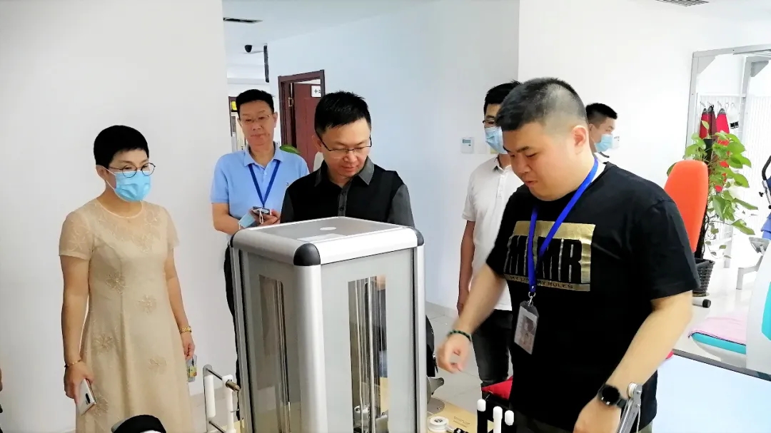奕诗集团许文建董事长一行到我会洽谈工作
