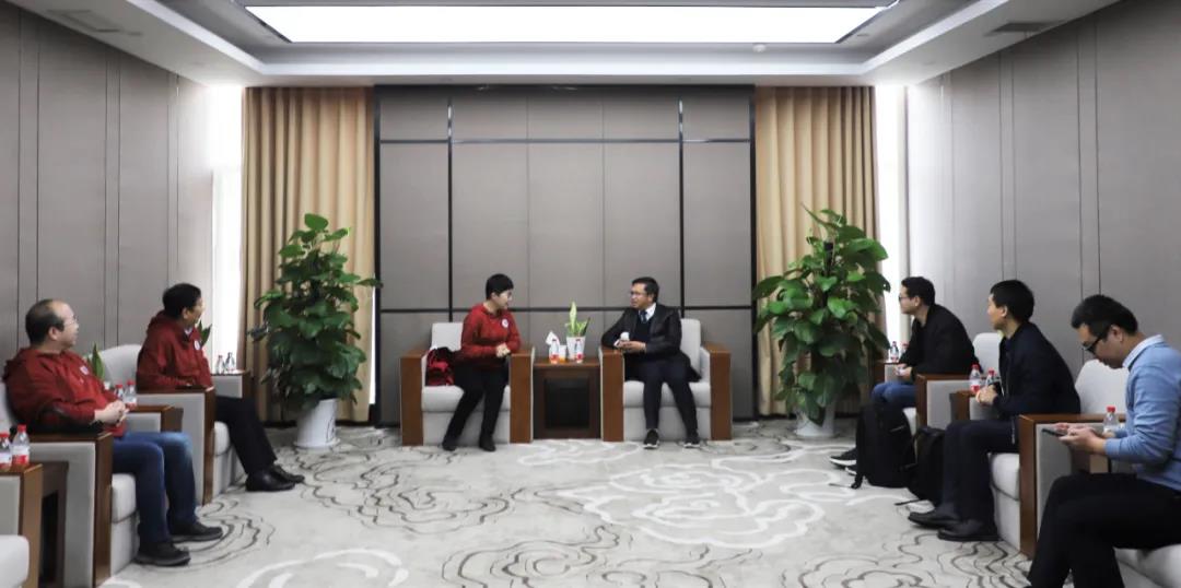蔡秘书长一行赴江西赣南医学院第一附属医院洽谈“智慧服务平台”公益项目