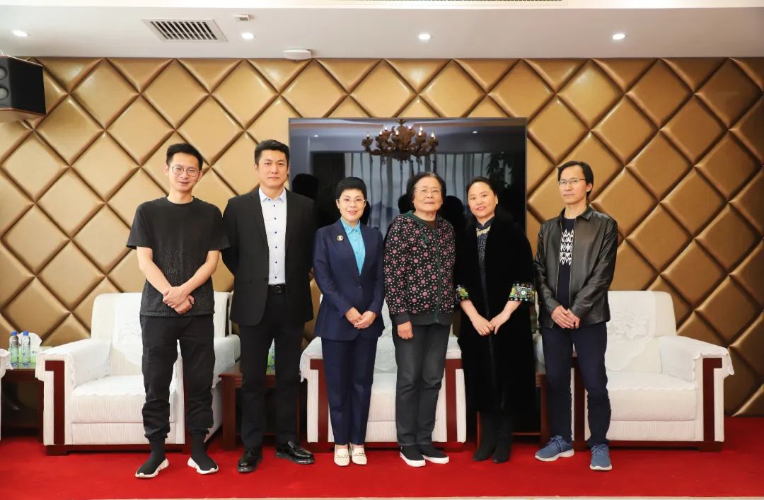 【弘扬国医 传承国粹】皇家虎爪拨筋第五代传承人王颖女士一行莅临我会