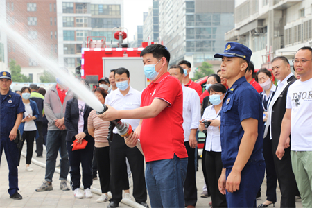 【安全无小事 警钟须长鸣】我会员工积极参加太平庄南社区举办的消防应急演练活动